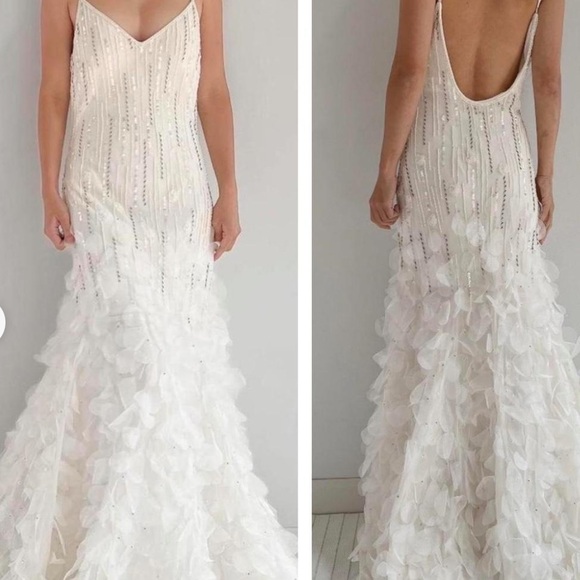 Elegant Sue Wong White and Cream Wedding Gown / Special occasion dress 100% silk - Picture 13 of 16